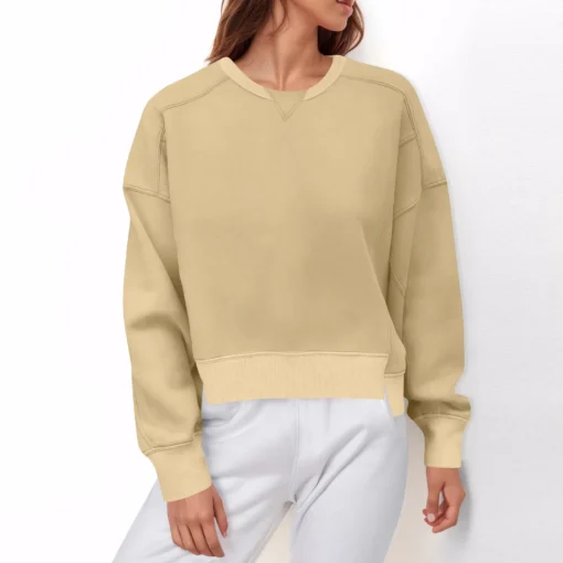 Long-Sleeved Simple Sweatshirt - Image 6