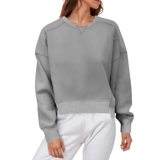 Long-Sleeved Simple Sweatshirt - Image 15