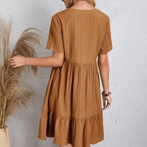 Loose V-neck Pleated Dress - Image 11