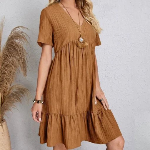 Loose V-neck Pleated Dress - Image 12
