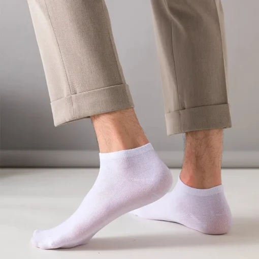 Unisex 40/20/10 Pairs of Solid Color Socks - Image 3