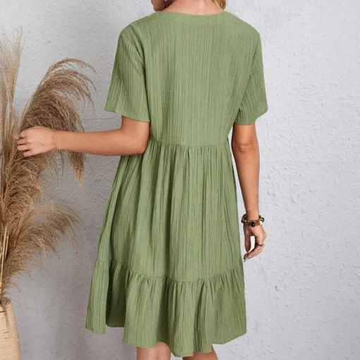 Loose V-neck Pleated Dress - Image 10