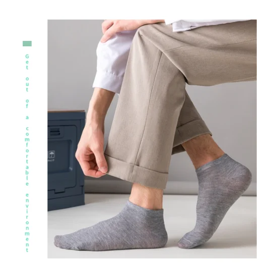 Unisex 40/20/10 Pairs of Solid Color Socks - Image 18