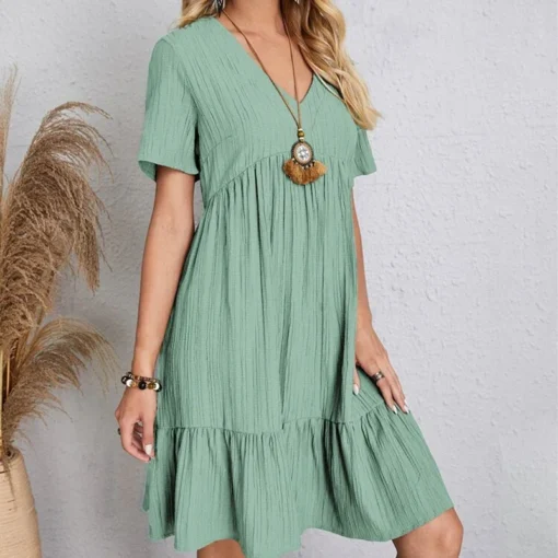 Loose V-neck Pleated Dress - Image 21