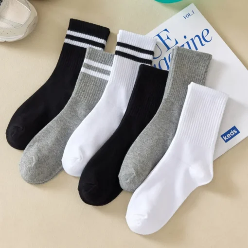 6 Pairs Breathable Mid Socks - Image 17