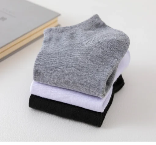 Unisex 40/20/10 Pairs of Solid Color Socks - Image 21